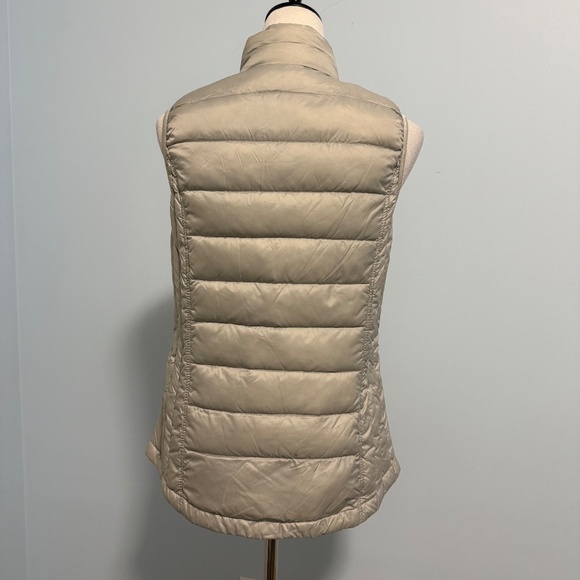 32 Degree Women’s Down Weatherproof Grey‎ Vest Size M - Picture 4 of 9